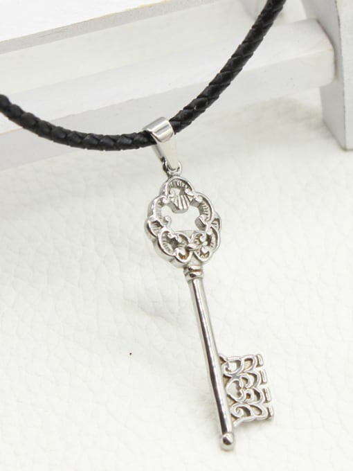 XIN DAI Fashionable Key Stainless Steel Necklace 1
