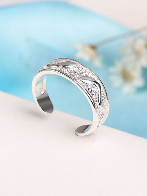 kwan Tiny Leaf Pattern Silver Opening Ring 1