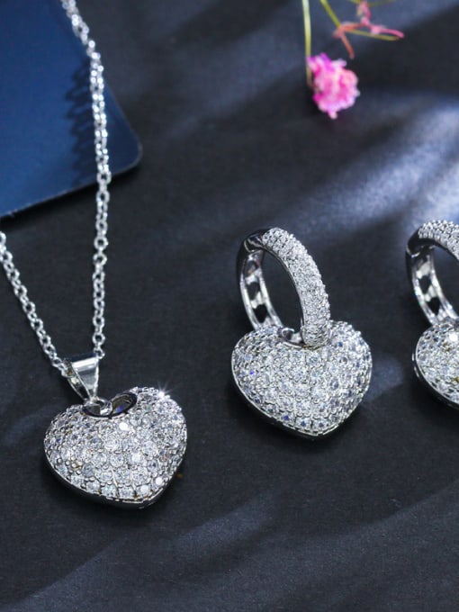 Platinum Luxury Shine High-Quality Zircon heart love  Necklace Earrings 2 Piece jewelry set