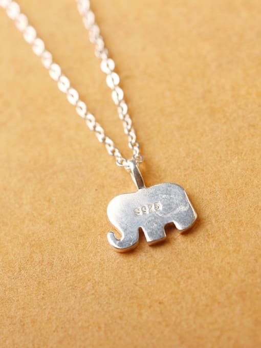 Peng Yuan Simple Little Elephant Silver Necklace 3