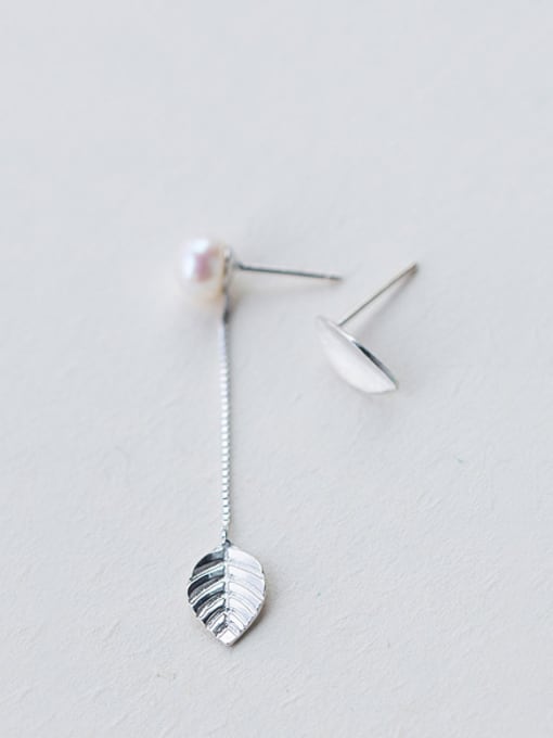 Rosh Elegant Leaf Shaped Artificial Pearl Asymmetric Drop Earrings 0