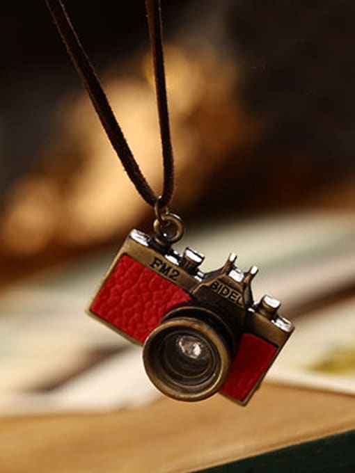 Dandelion Couples Delicate Camera Shaped Necklace