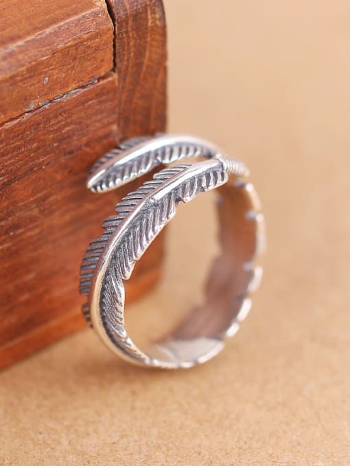 Peng Yuan Retro Feather Opening band ring 2