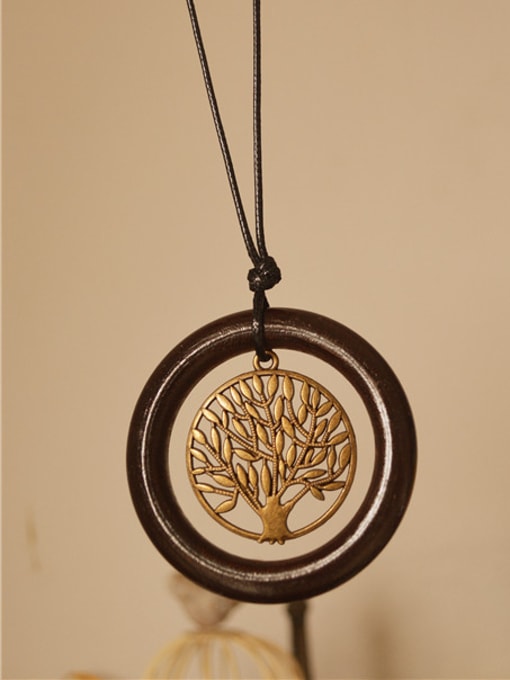 Dandelion 2018 Delicate Wooden Round Shaped Necklace 0