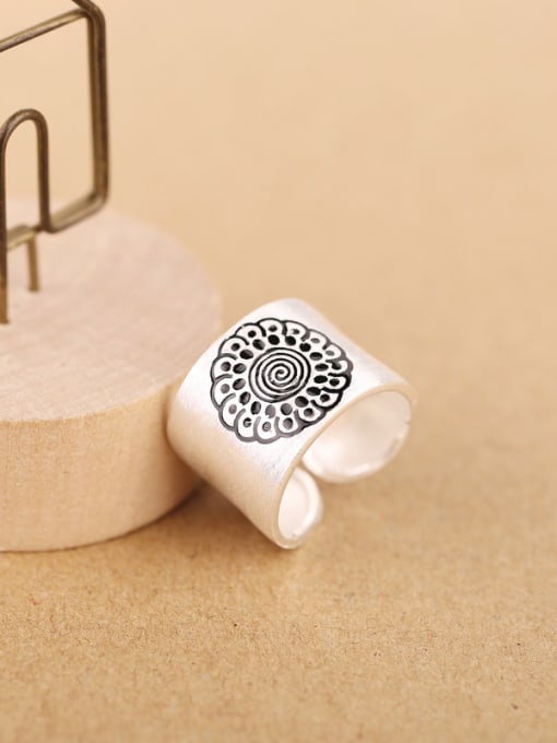 Peng Yuan Personalized Flower Silver Opening Ring 4