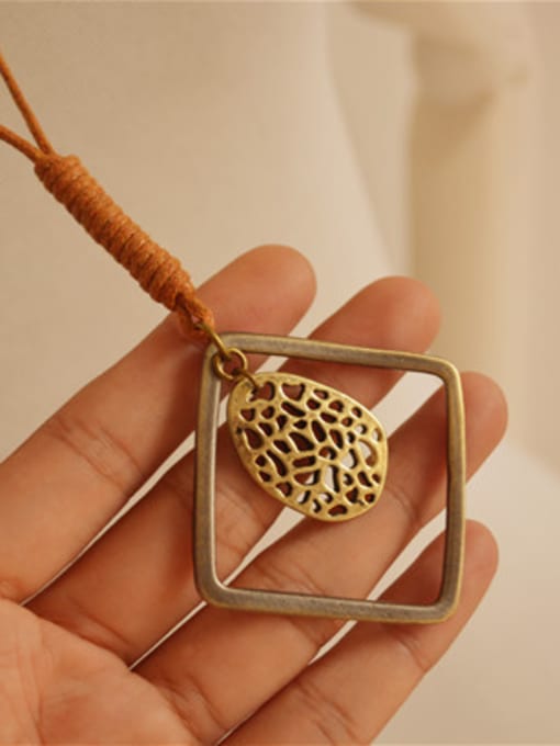 Dandelion Ethnic Style Women Square Shaped Necklace 2