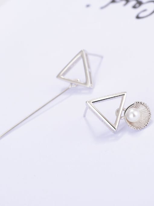 AI Fei Er Personalized Asymmetrical Hollow Triangle Imitation Pearl Stud Earrings 3