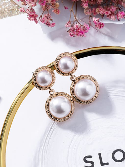 Girlhood Alloy With Gold Plated Fashion Round  Imitation Pearl Earrings 1