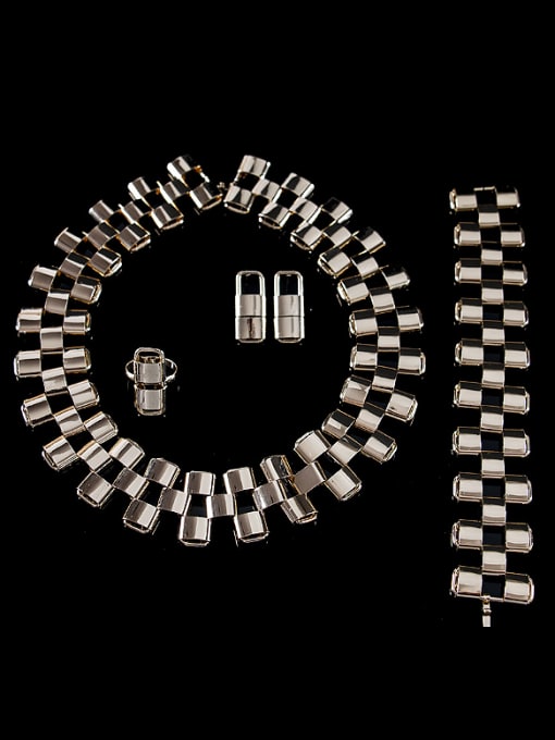 Lan Fu Exaggerated Lattice Four Pieces Jewelry Set 1