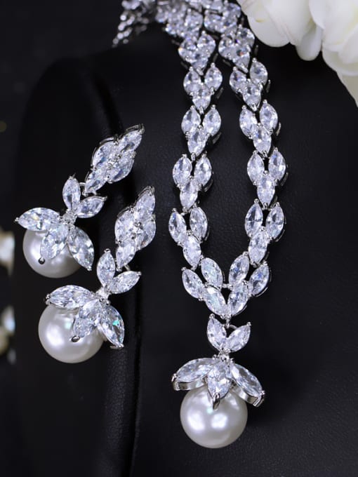 L.WIN Leaves-shape Shell Pearls Shining Zircons Two Pieces Jewelry Set 3