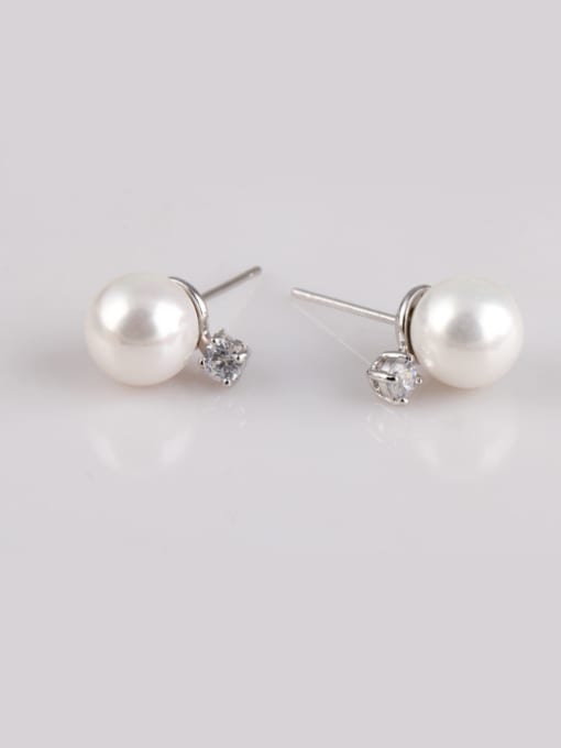 Qing Xing 8mm Shell Pearls, Copper And Zircon stud Earring