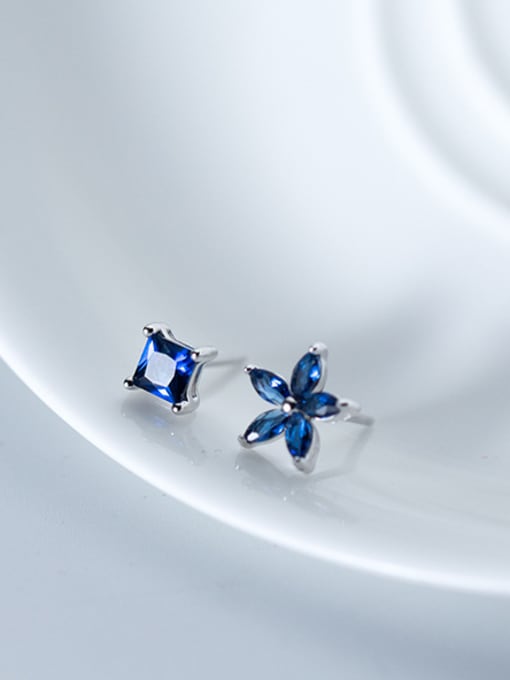 Rosh Exquisite Blue Flower Shaped Rhinestone Asymmetric Stud Earrings 2