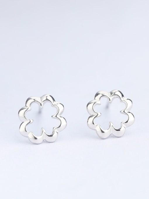One Silver 925 Silver Exquisite Flower Shaped stud Earring 2