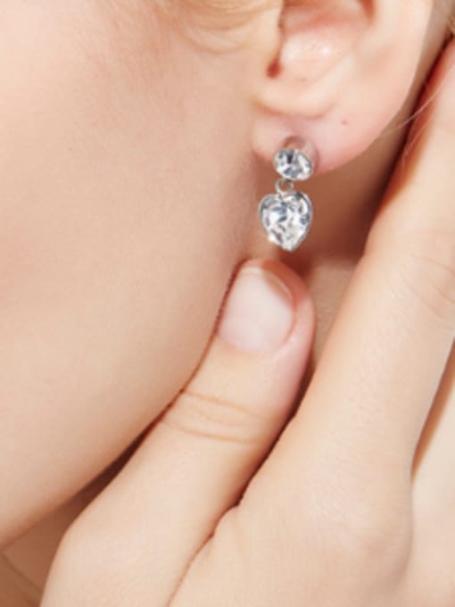 White Heart-shaped austrian Crystal drop earring