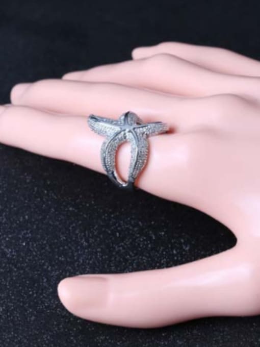 Gujin Personalized Exaggerated Starfish Silver Plated Alloy Ring 1