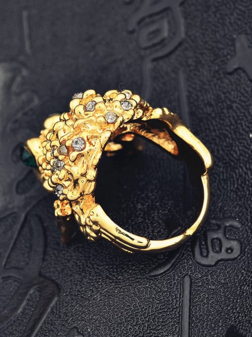 Wei Jia Personalized Gold Plated Toad Rhinestones Alloy Ring 2