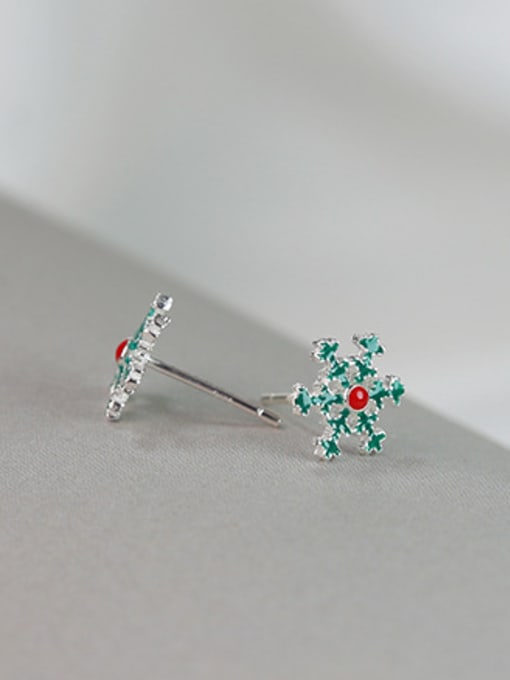 Peng Yuan Tiny Green Snowflake Stud Earrings 2