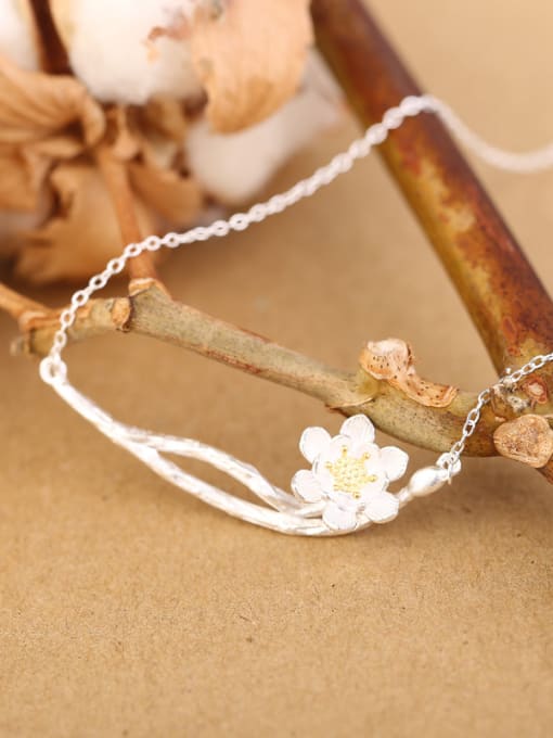Peng Yuan Fashion Elegant Flower Silver Necklace 2
