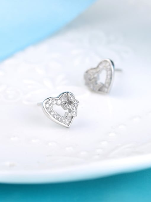 kwan S925 Silver Heart Stud Earrings with Zircons 1