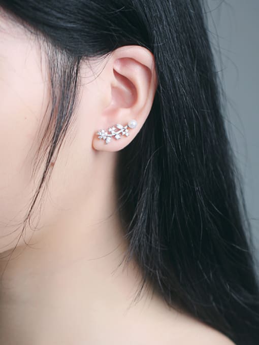 Peng Yuan Freshwater Pearl Flower Stud cuff earring 1