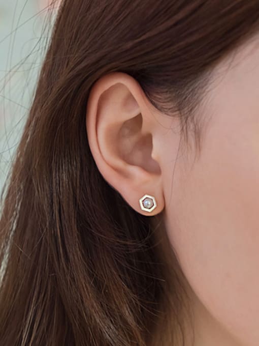 DAKA Asymmetrical Artificial Pearl Hexagon-shaped Silver Women Earrings 1