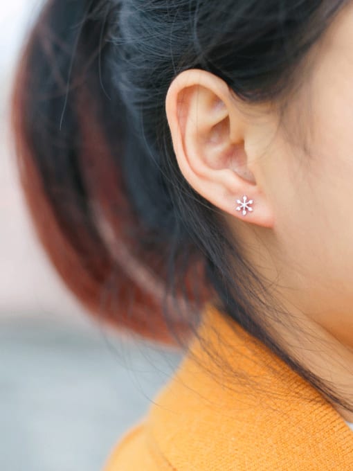 Rosh S925 Silver Fashion zircon Snowflake Stud cuff earring 1