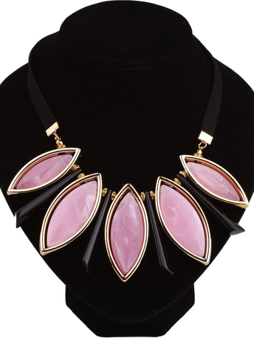 Qunqiu Fashion Exaggerated Oval Resin Pendant Suede Necklace