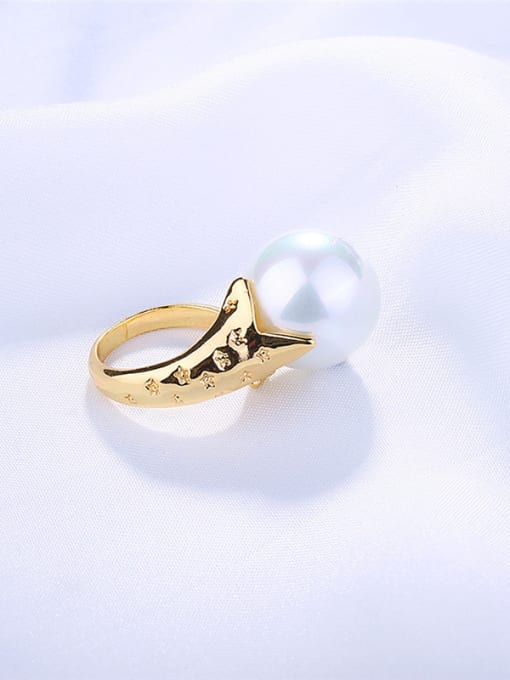 Golden Fashionable Snake Shaped Artificial Pearl Ring