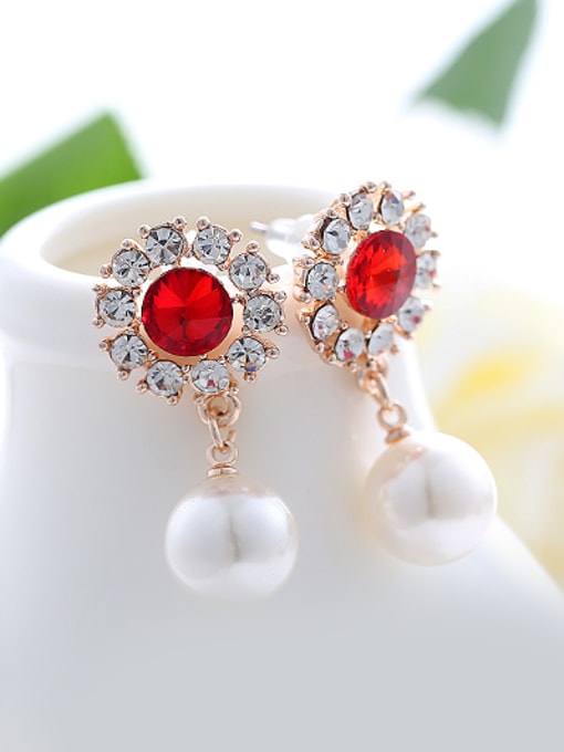 Wei Jia Flowery Red Crystal Artificial Pearl Alloy Stud Earrings 1