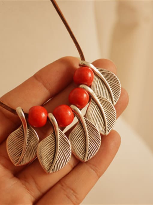 Dandelion Wooden Beads leaf Shaped Necklace 1