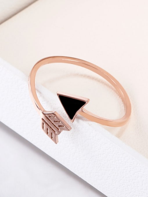OUXI Female Fashion Rose Gold Arrow Shaped Titanium Ring 0