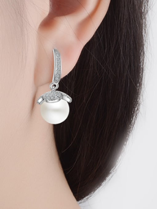 AI Fei Er Fashion Shiny Zirconias Imitation Pearl Copper Stud Earrings 1