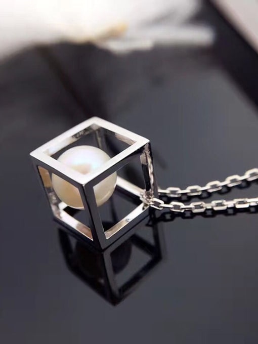 EVITA PERONI Freshwater Pearl Hollow Cube Necklace 1