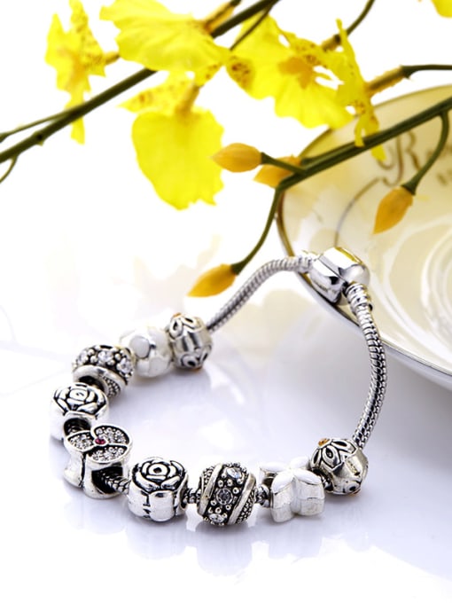 Ronaldo Women Personality Flower Shaped Enamel Bracelet 1