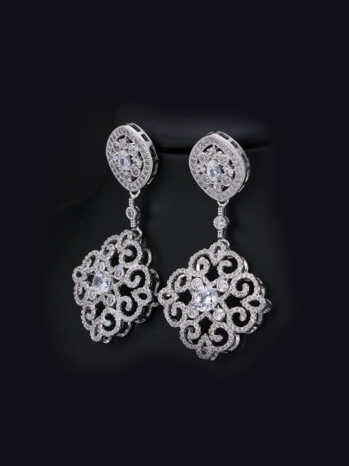 Platinum White Zirconium Retro Flower Zircons Chandelier earring