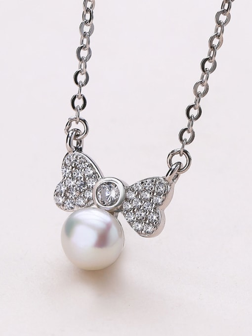 One Silver Bowknot Pearl Necklace 2