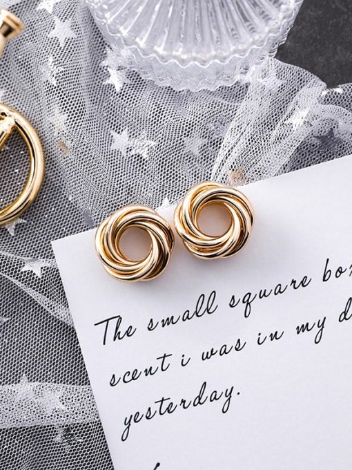 A Metal Winding Section Alloy With Gold Plated Fashion Geometric Stud Earrings