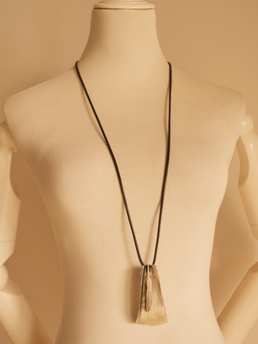 Dandelion Women Retro Geometric Shaped Necklace 1