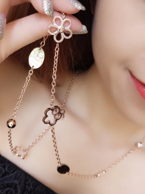 JINDING The New Rose Gold Titanium Hollow Stainless Steel Flower Sweater Necklace 4