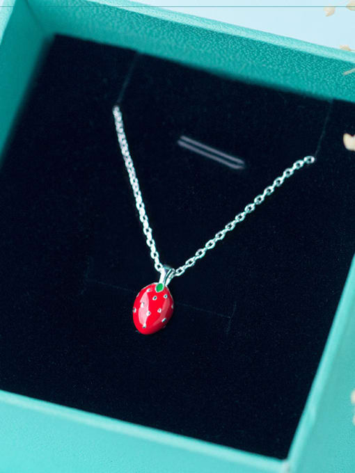Rosh S925 silver fashion small strawberry necklace 2