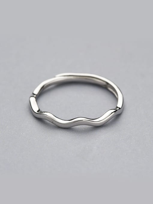 One Silver 925 Silver Wave Shaped Ring 0