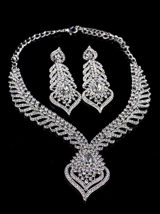 Lan Fu Heart shaped Glass Rhinestones Two Pieces Jewelry Set 1