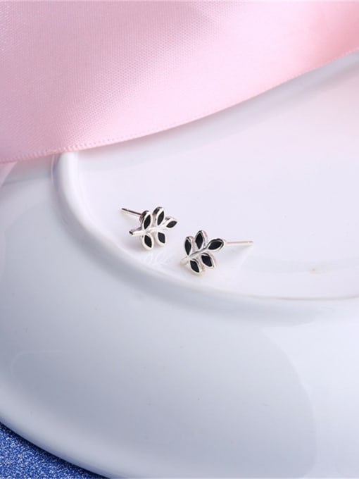 Ronaldo 925 Silver Leaf Shaped Enamel Stud Earrings 1