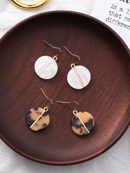Girlhood Alloy With 18k Gold Plated Fashion Round shell Drop Earrings 0