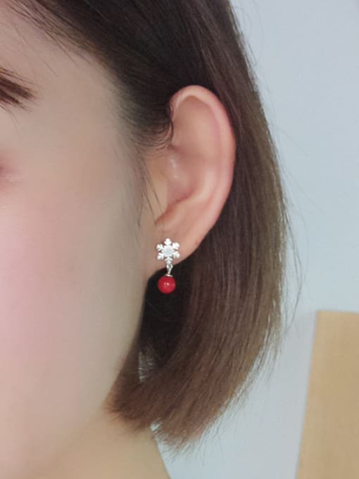 Peng Yuan Fashion Asymmetrical Little Snowflake Red Beads 925 Silver Drop Earrings 1