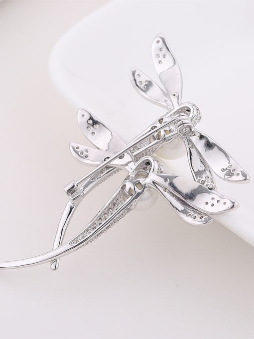 Wei Jia Fashion Elegant Zirconias-studded Dragonfly Imitation Pearl Copper Brooch 2