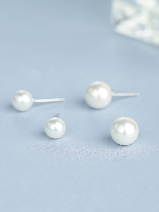 One Silver Elegant 925 Silver Artificial Pearl stud Earring 4