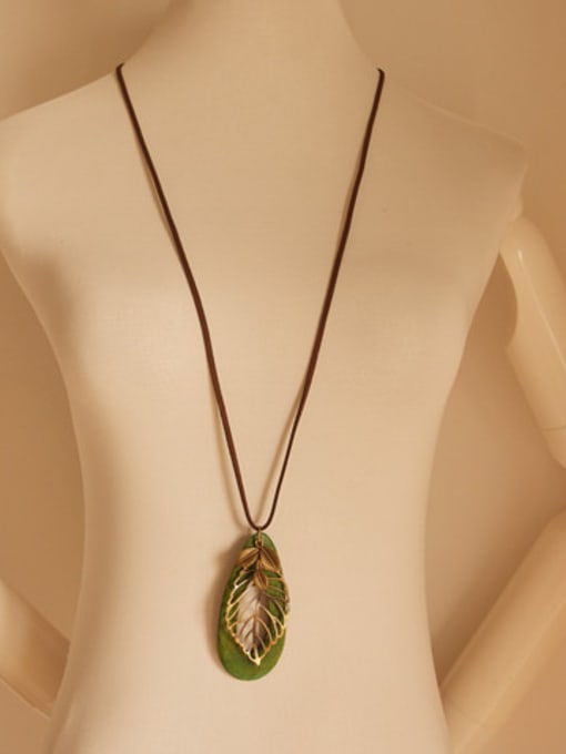 Dandelion Women Exquisite Hollow Leaf Shaped Necklace 2