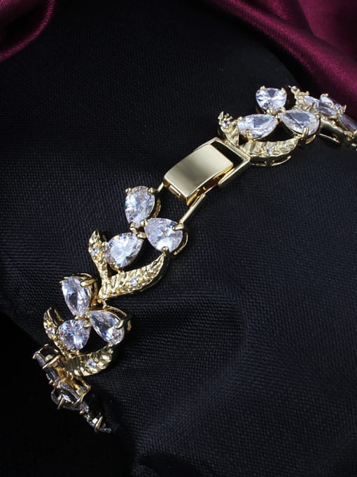 SANTIAGO Trendy 18K Gold Plated Flower Shaped Zircon Bracelet 1