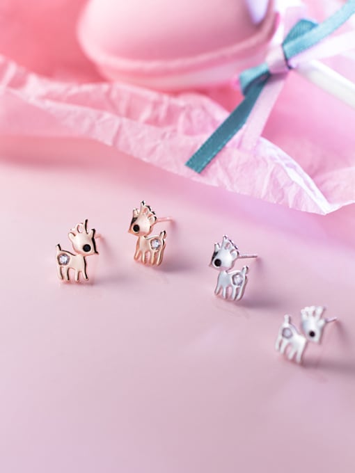 Rosh Sterling Silver cute deer Mini earnail